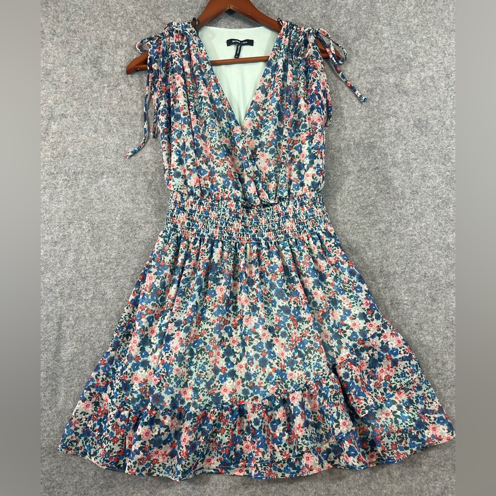 BCBG Paris Women’s Dress Medium Smocked Waist Floral Print Fully Lined